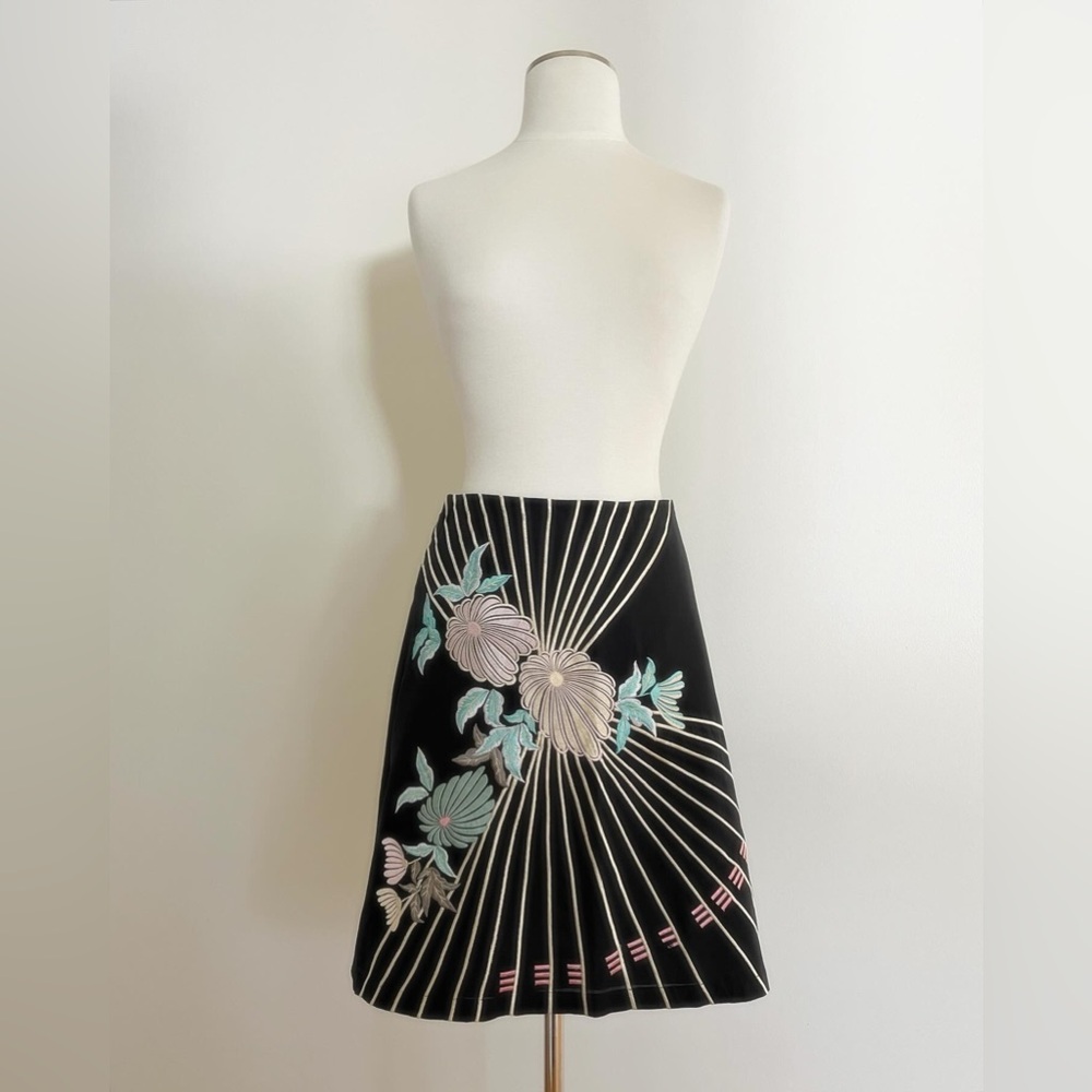 FRENCH CONNECTION embroidered skirt a-line